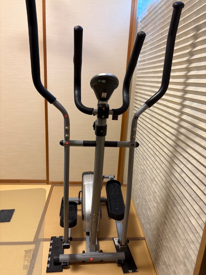 Sunny Health & Fitness アップライトエリプティカル マグネチック抵抗調整機能付き