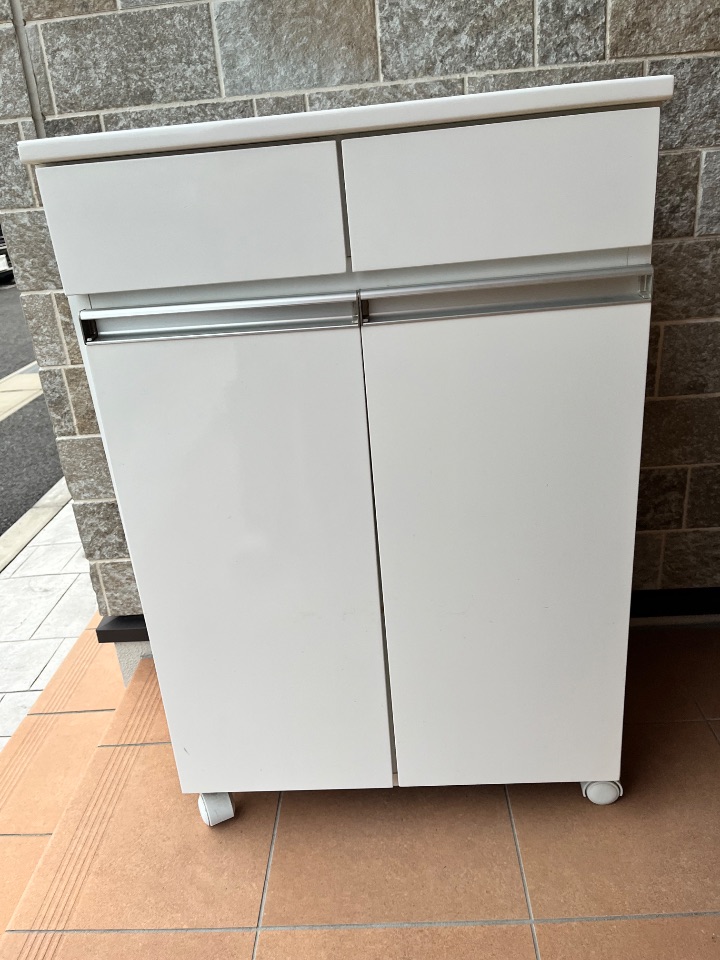 ゴミ箱一体型キャビネット