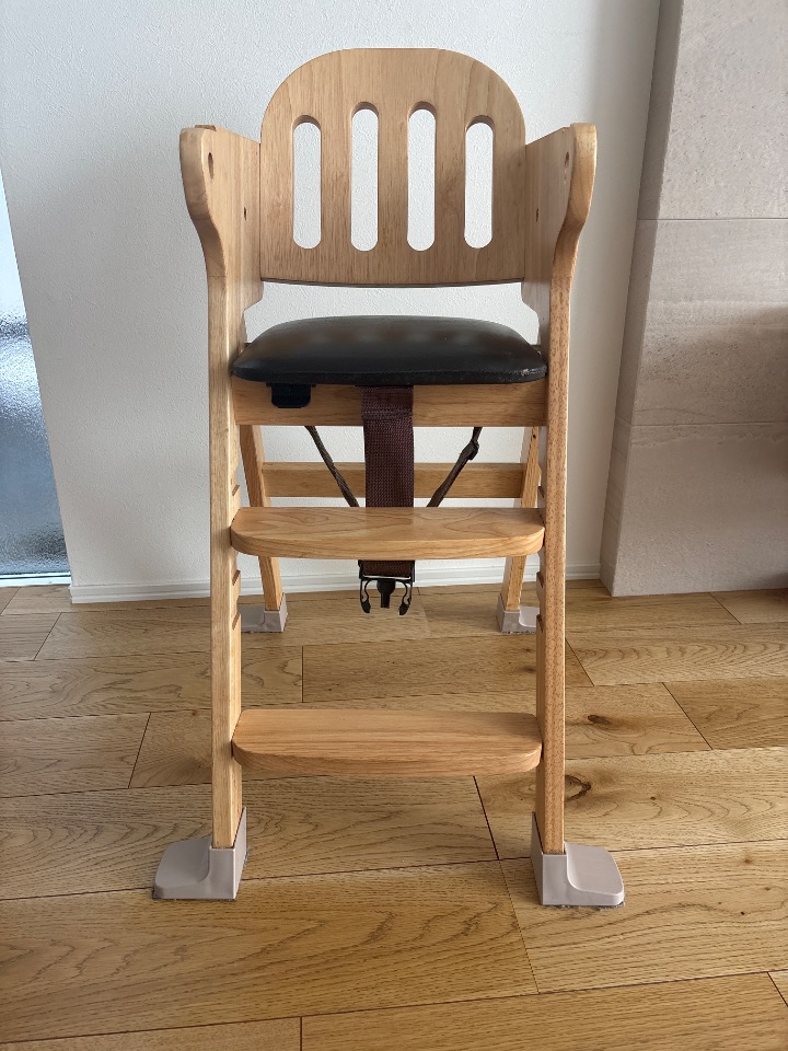 木製ハイチェア　Easy-sit  株式会社カトージ