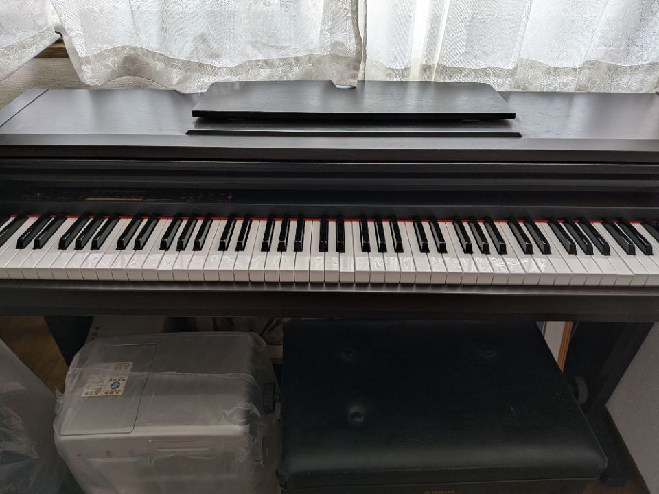 電子ピアノ
