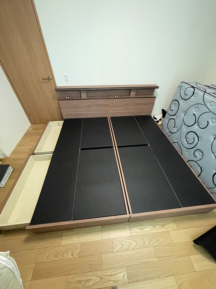 ベッドフレーム、シングル2台
