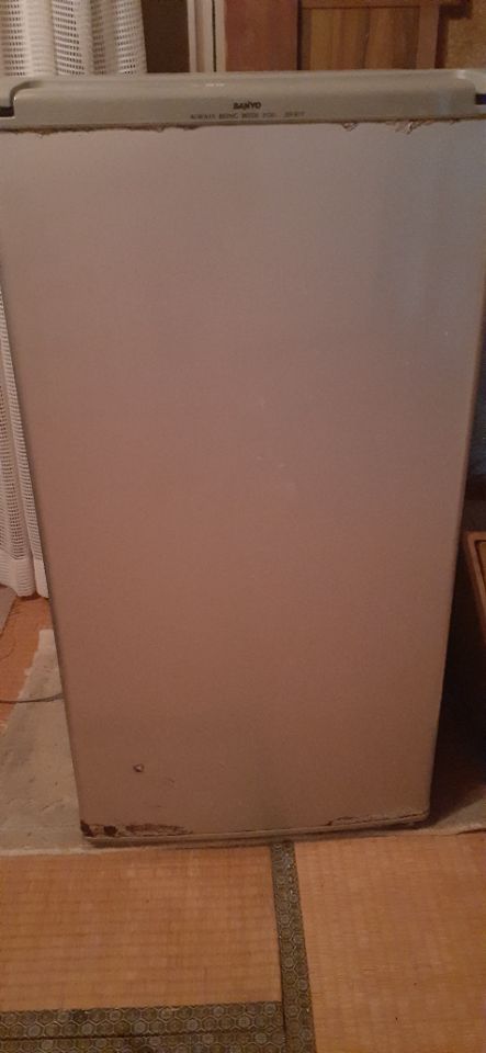 冷蔵庫 SANYO SR-81T