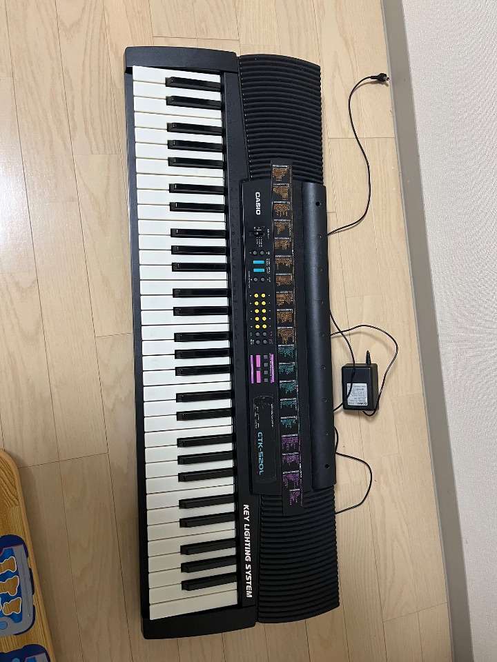 電子ピアノ（カシオ）