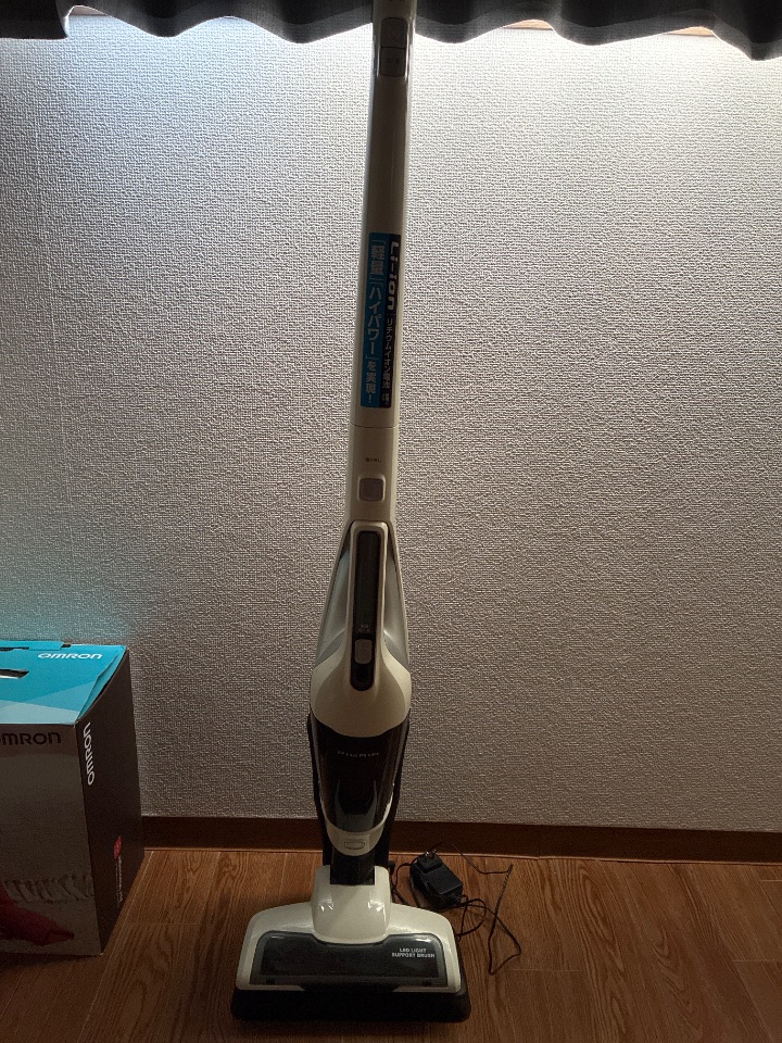 スティッククリーナー　DVS-1602