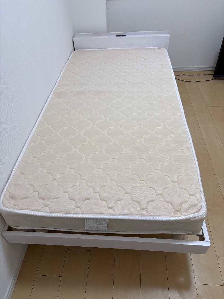 シングルベッド